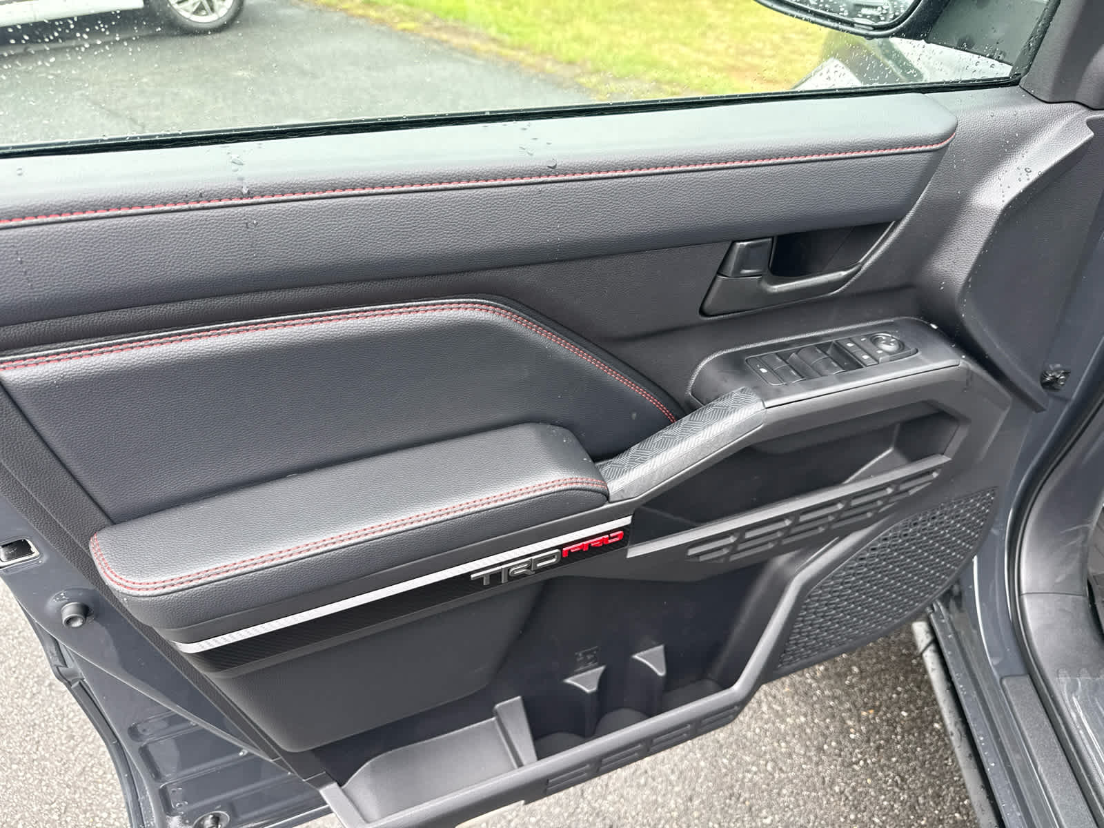 2026 Toyota Tacoma i-FORCE MAX Tacoma TRD Pro