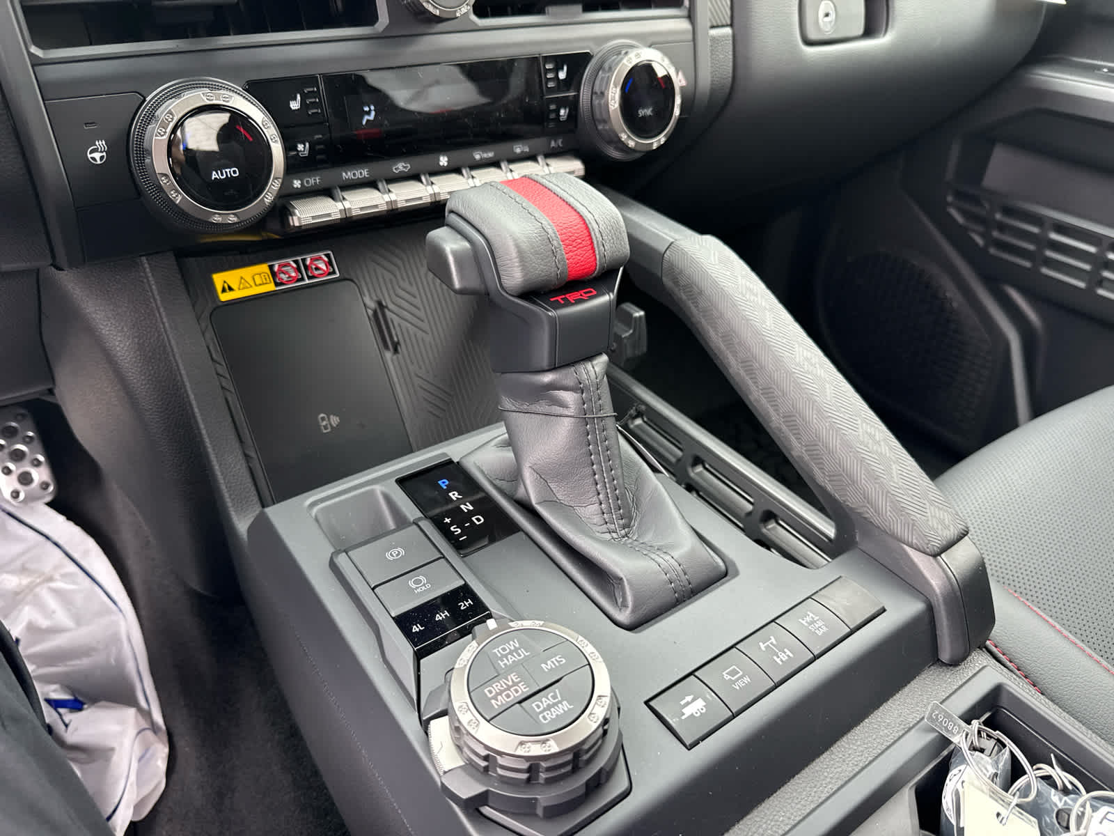 2026 Toyota Tacoma i-FORCE MAX Tacoma TRD Pro