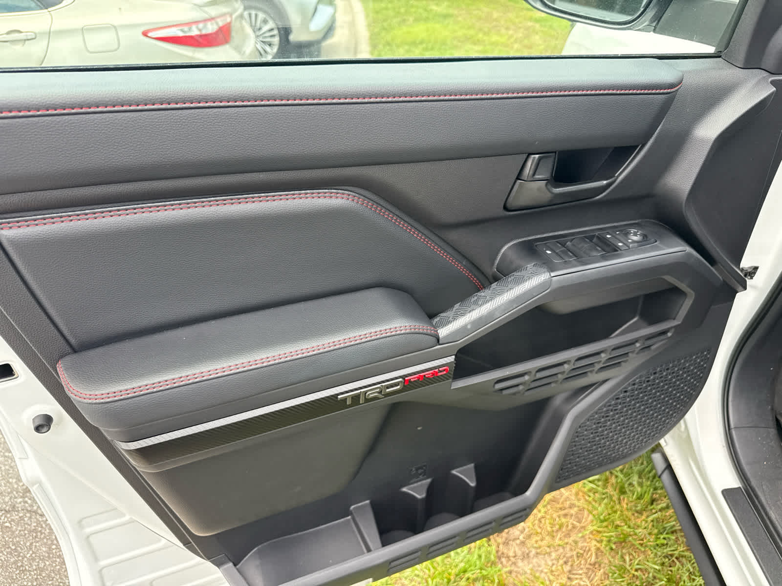 2026 Toyota Tacoma i-FORCE MAX Tacoma TRD Pro