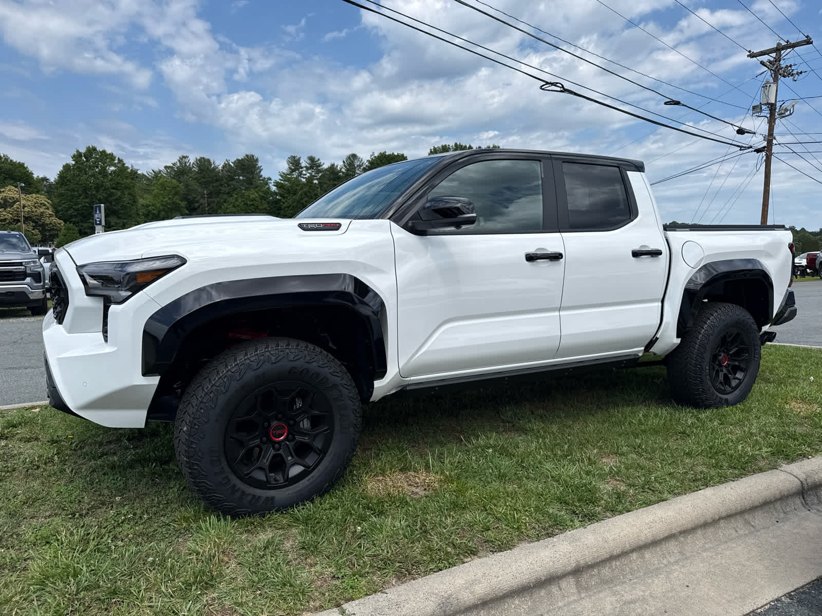 2026 Toyota Tacoma i-FORCE MAX Tacoma TRD Pro