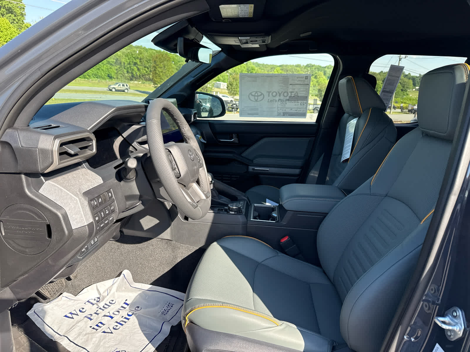 2026 Toyota Tacoma i-FORCE MAX Tacoma Trailhunter