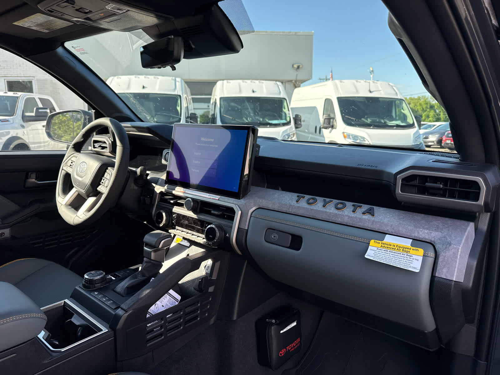 2026 Toyota Tacoma i-FORCE MAX Tacoma Trailhunter