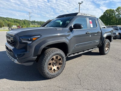 2026 Toyota Tacoma i-FORCE MAX Tacoma Trailhunter