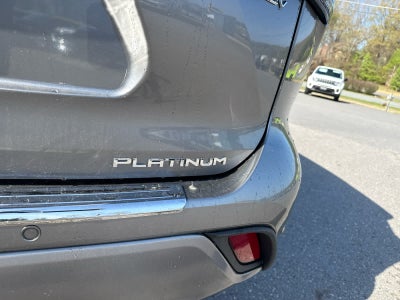 2026 Toyota Highlander Hybrid Platinum