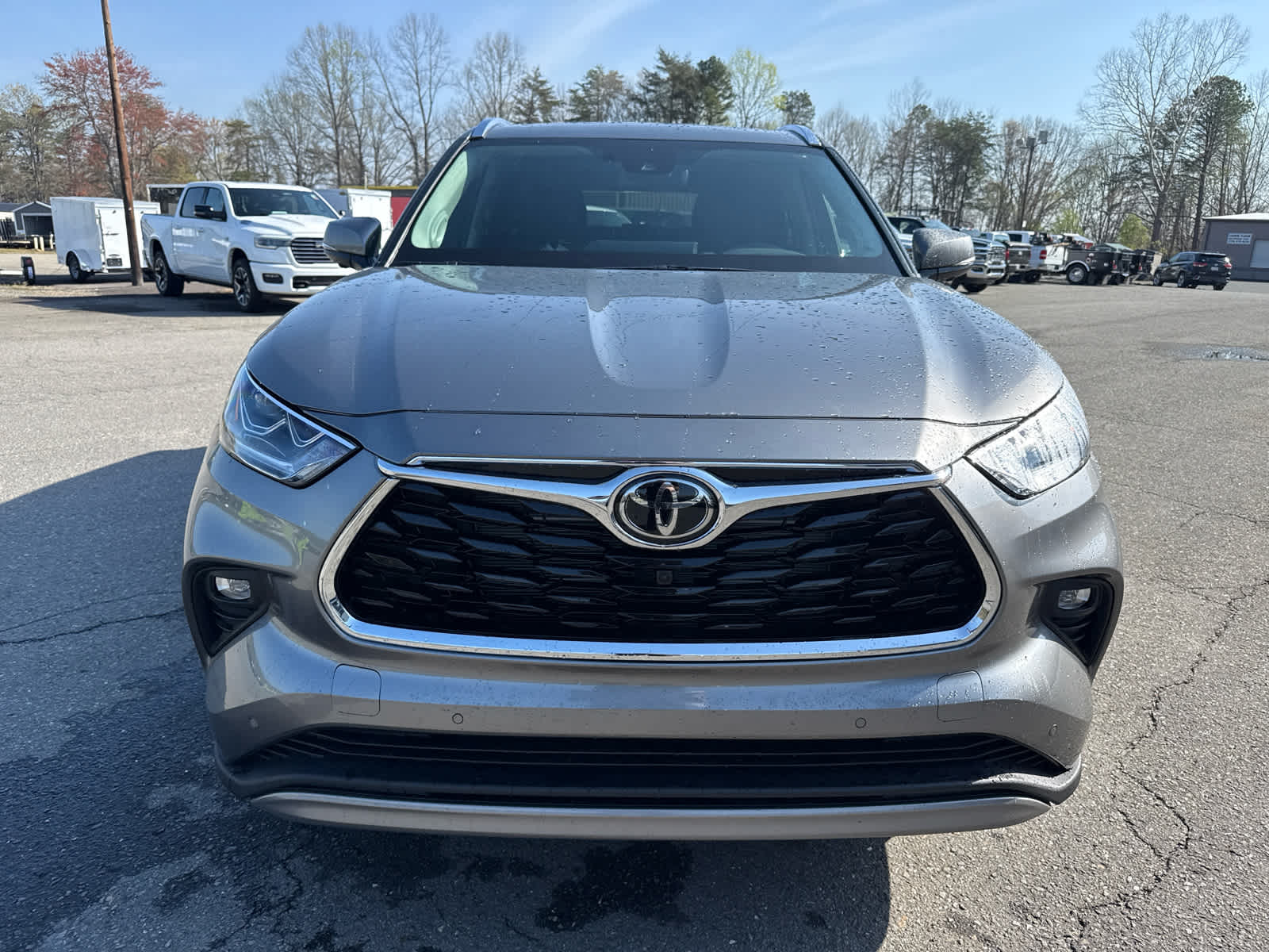 2026 Toyota Highlander Hybrid Platinum