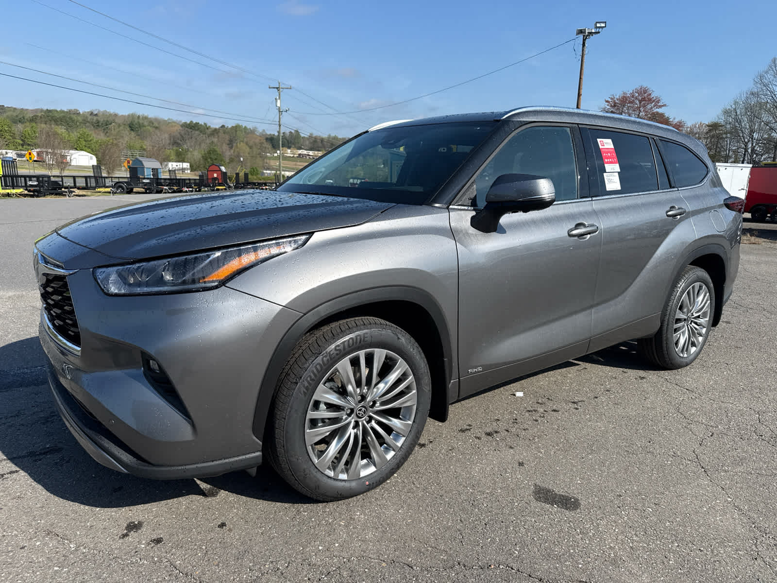 2026 Toyota Highlander Hybrid Platinum