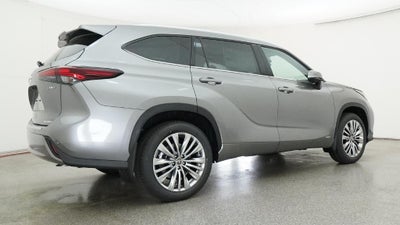 2026 Toyota Highlander Hybrid Platinum