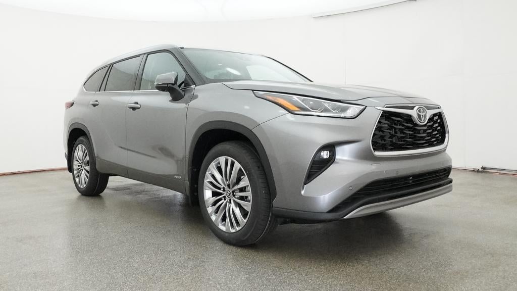2026 Toyota Highlander Hybrid Platinum