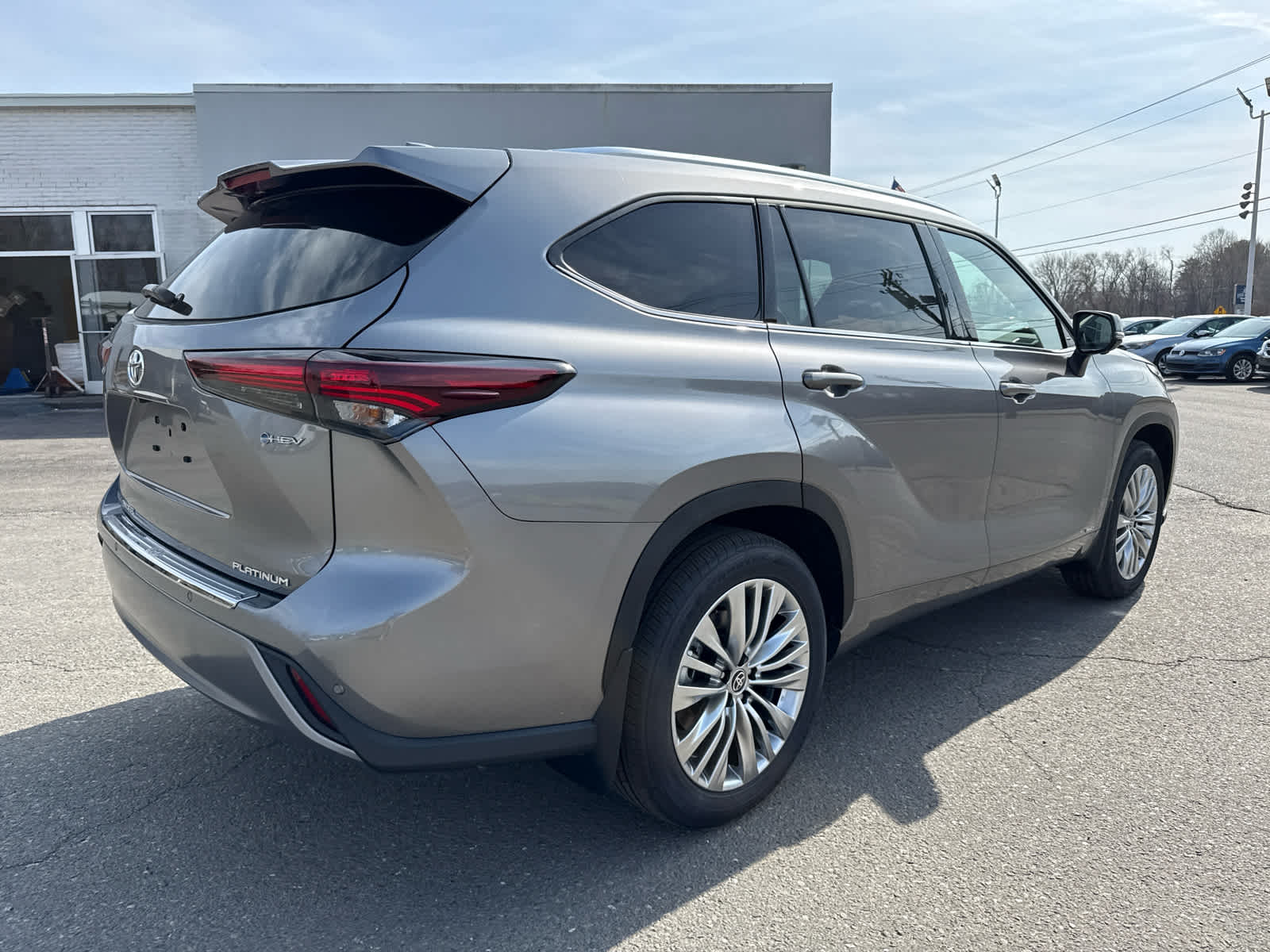2026 Toyota Highlander Hybrid Platinum