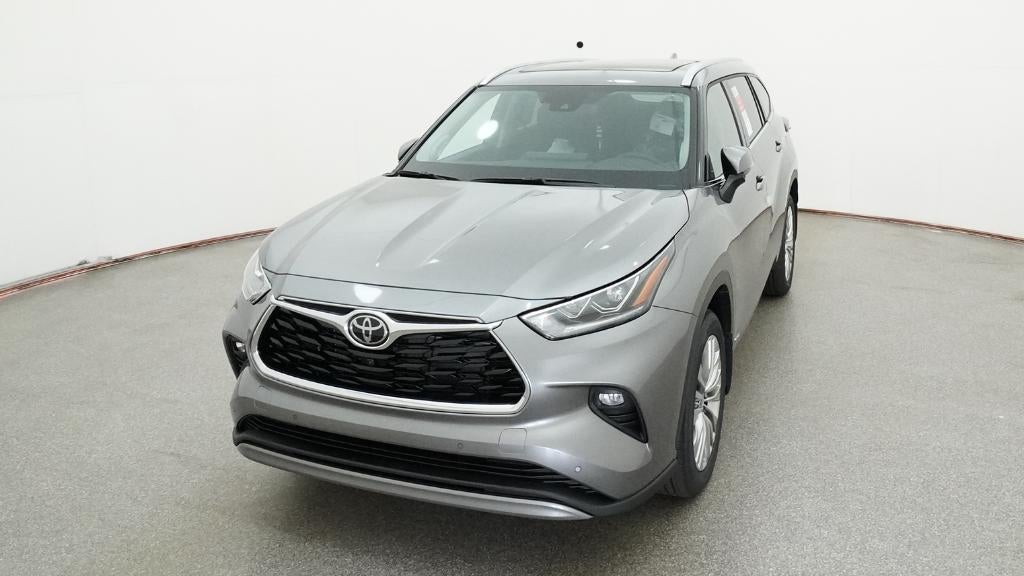 2026 Toyota Highlander Hybrid Platinum