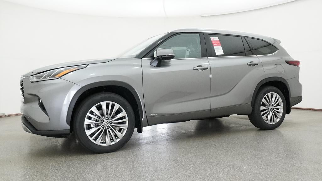 2026 Toyota Highlander Hybrid Platinum