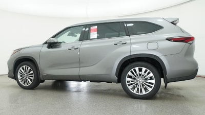 2026 Toyota Highlander Hybrid Platinum
