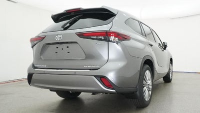 2026 Toyota Highlander Hybrid Platinum