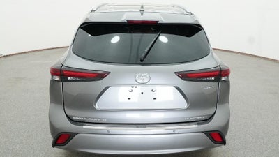 2026 Toyota Highlander Hybrid Platinum
