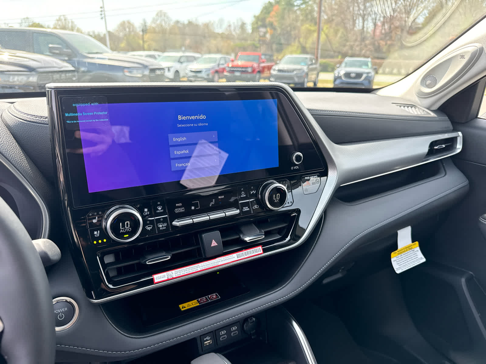 2026 Toyota Highlander Hybrid Platinum