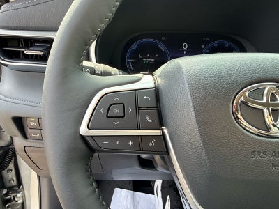 2026 Toyota Highlander Hybrid Platinum