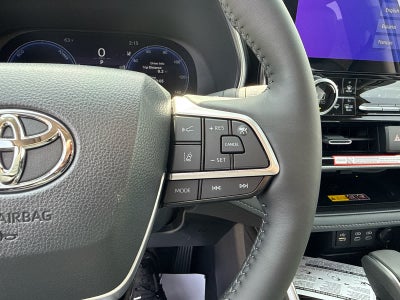 2026 Toyota Highlander Hybrid Platinum