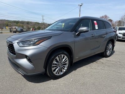 2026 Toyota Highlander Hybrid Platinum