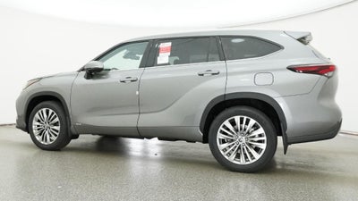 2026 Toyota Highlander Hybrid Platinum