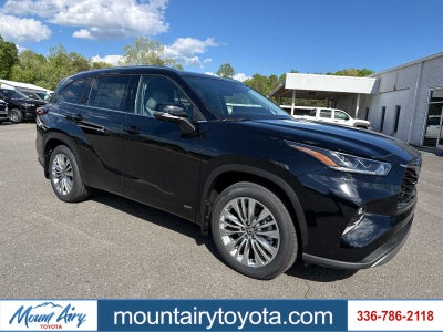 2026 Toyota Highlander Hybrid Platinum