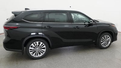2026 Toyota Highlander Hybrid Platinum