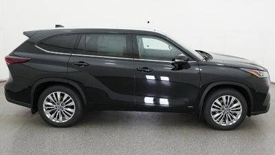 2026 Toyota Highlander Hybrid Platinum