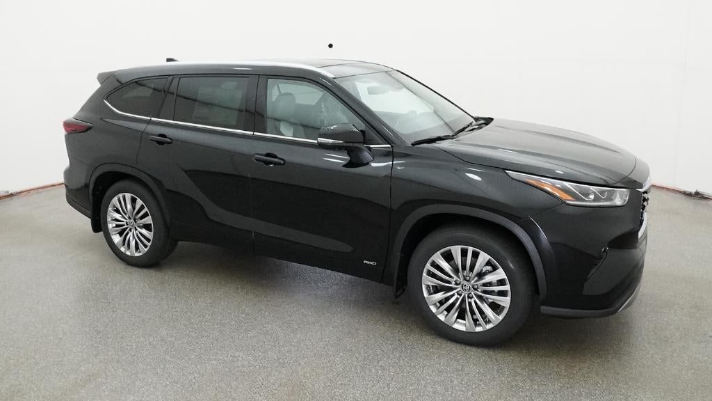 2026 Toyota Highlander Hybrid Platinum