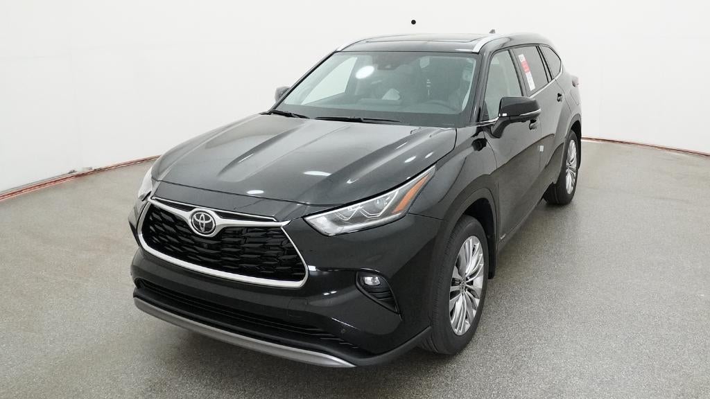2026 Toyota Highlander Hybrid Platinum