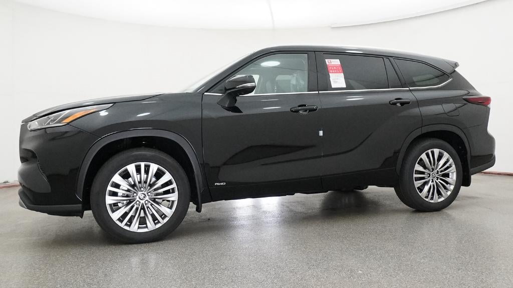 2026 Toyota Highlander Hybrid Platinum