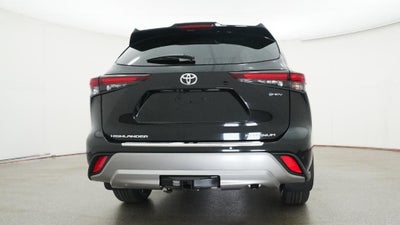 2026 Toyota Highlander Hybrid Platinum