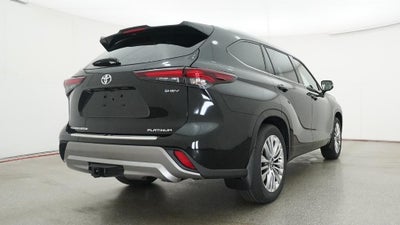 2026 Toyota Highlander Hybrid Platinum