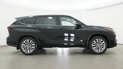 2026 Toyota Highlander Hybrid Platinum