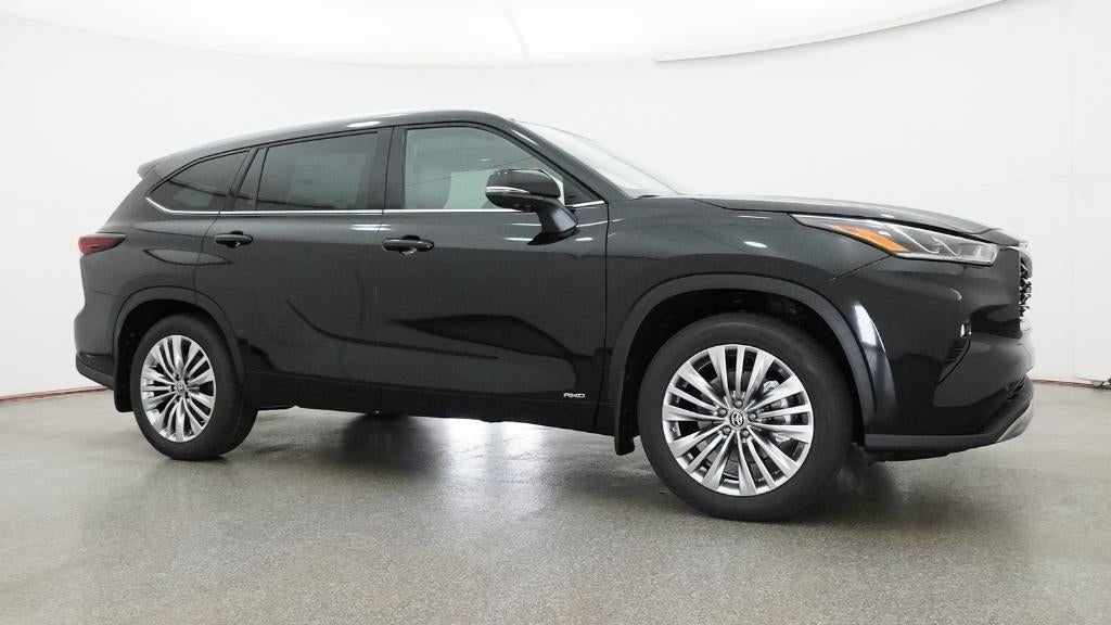 2026 Toyota Highlander Hybrid Platinum