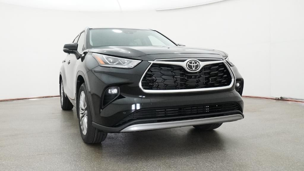 2026 Toyota Highlander Hybrid Platinum