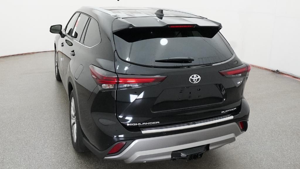 2026 Toyota Highlander Hybrid Platinum