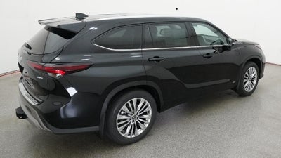 2026 Toyota Highlander Hybrid Platinum