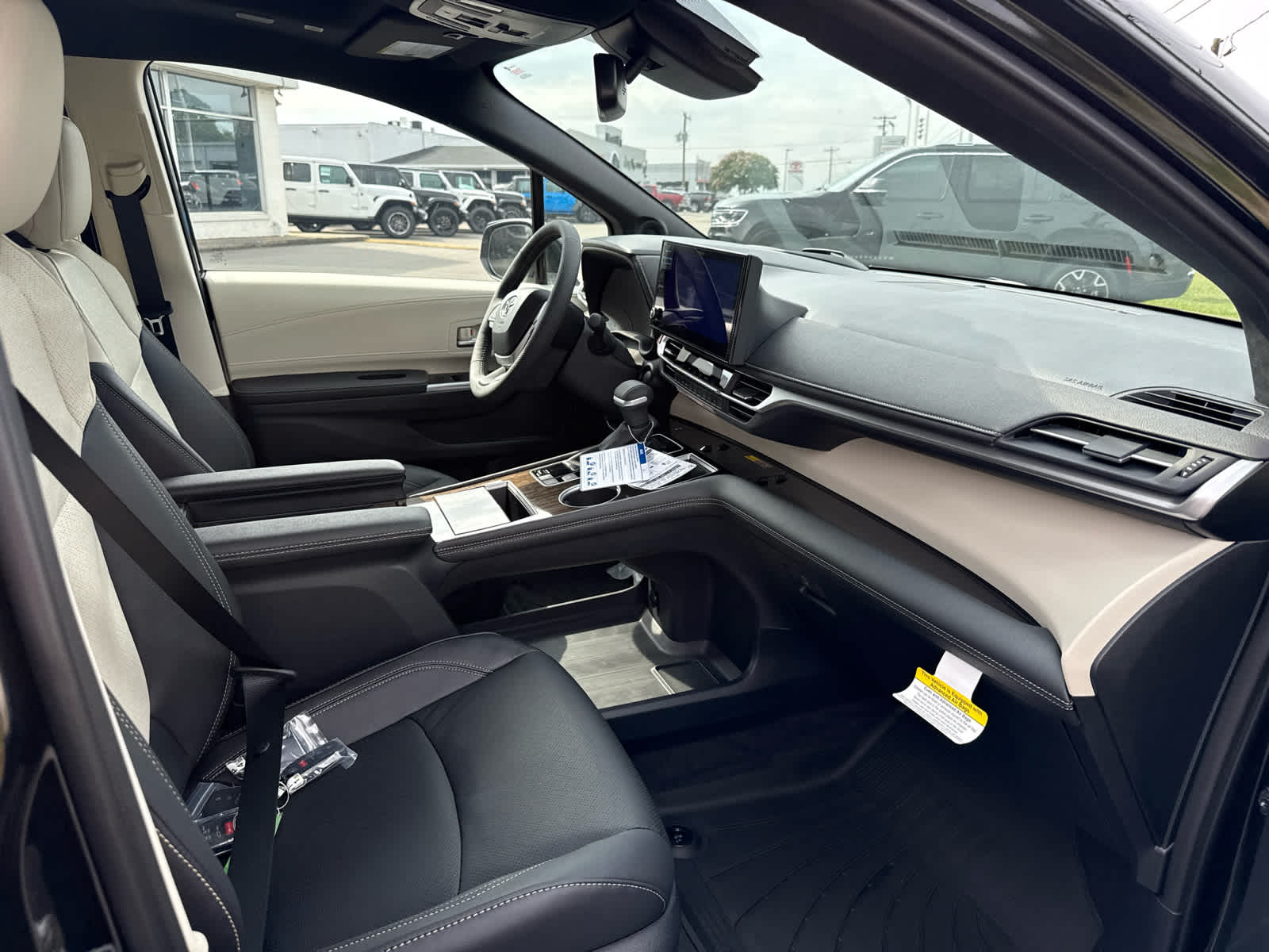 2026 Toyota Sienna Platinum