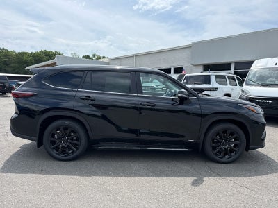 2026 Toyota Highlander Hybrid XLE