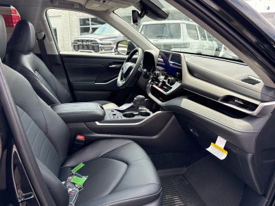 2026 Toyota Highlander Hybrid XLE