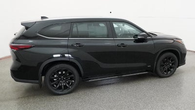 2026 Toyota Highlander Hybrid XLE