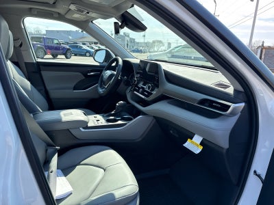 2026 Toyota Highlander Hybrid XLE