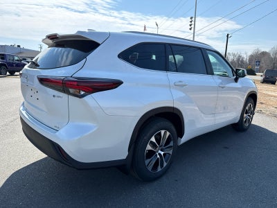 2026 Toyota Highlander Hybrid XLE