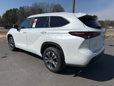 2026 Toyota Highlander Hybrid XLE