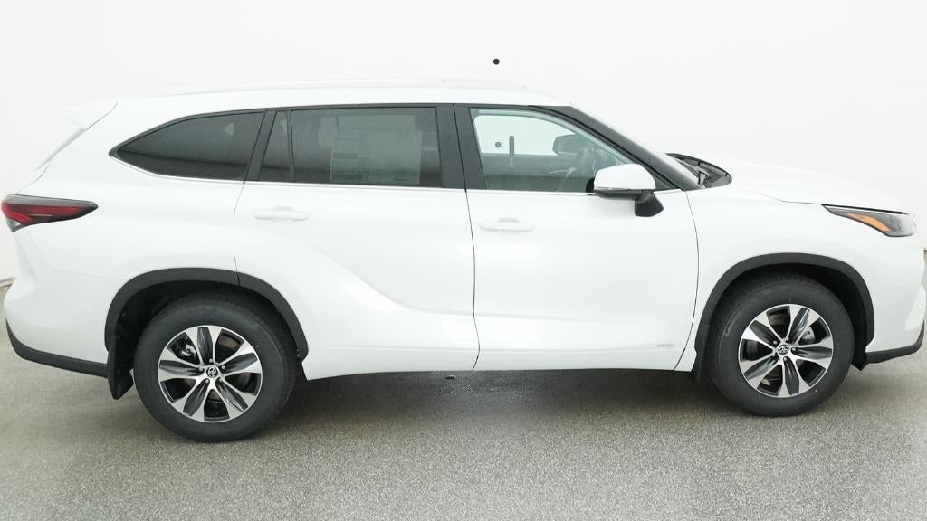 2026 Toyota Highlander Hybrid XLE