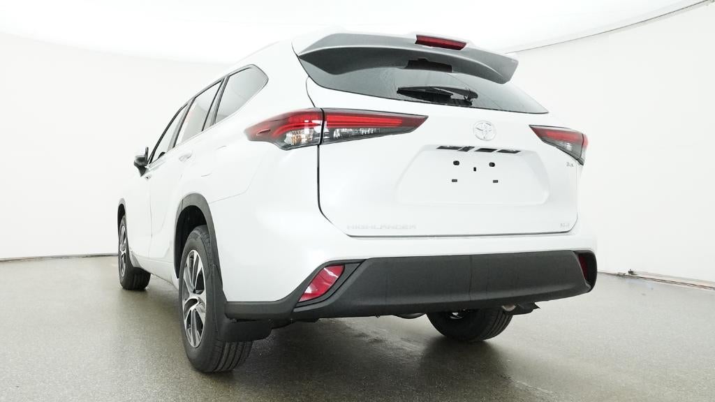 2026 Toyota Highlander Hybrid XLE