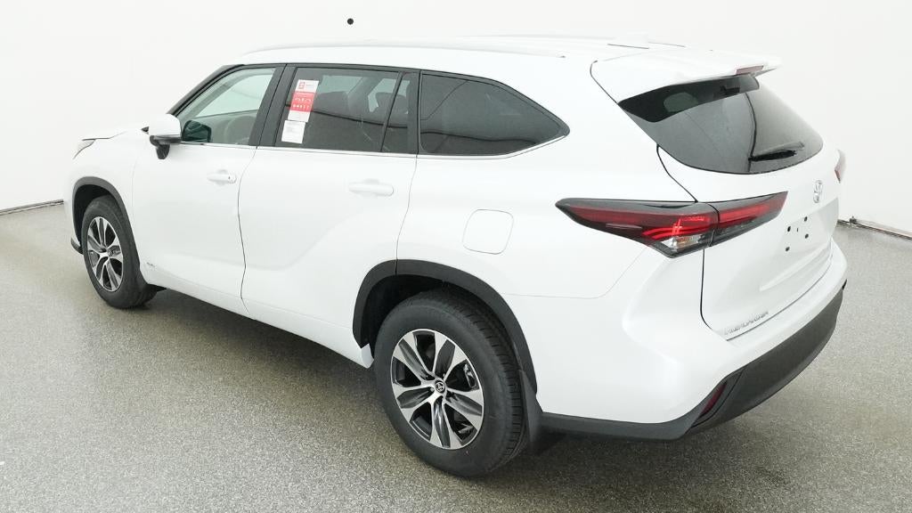 2026 Toyota Highlander Hybrid XLE
