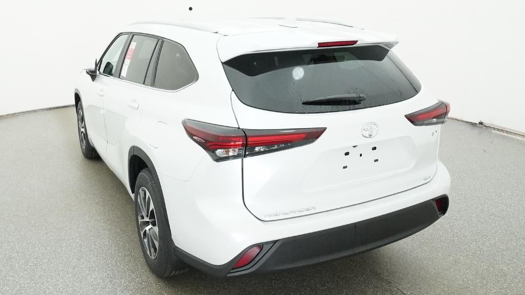 2026 Toyota Highlander Hybrid XLE