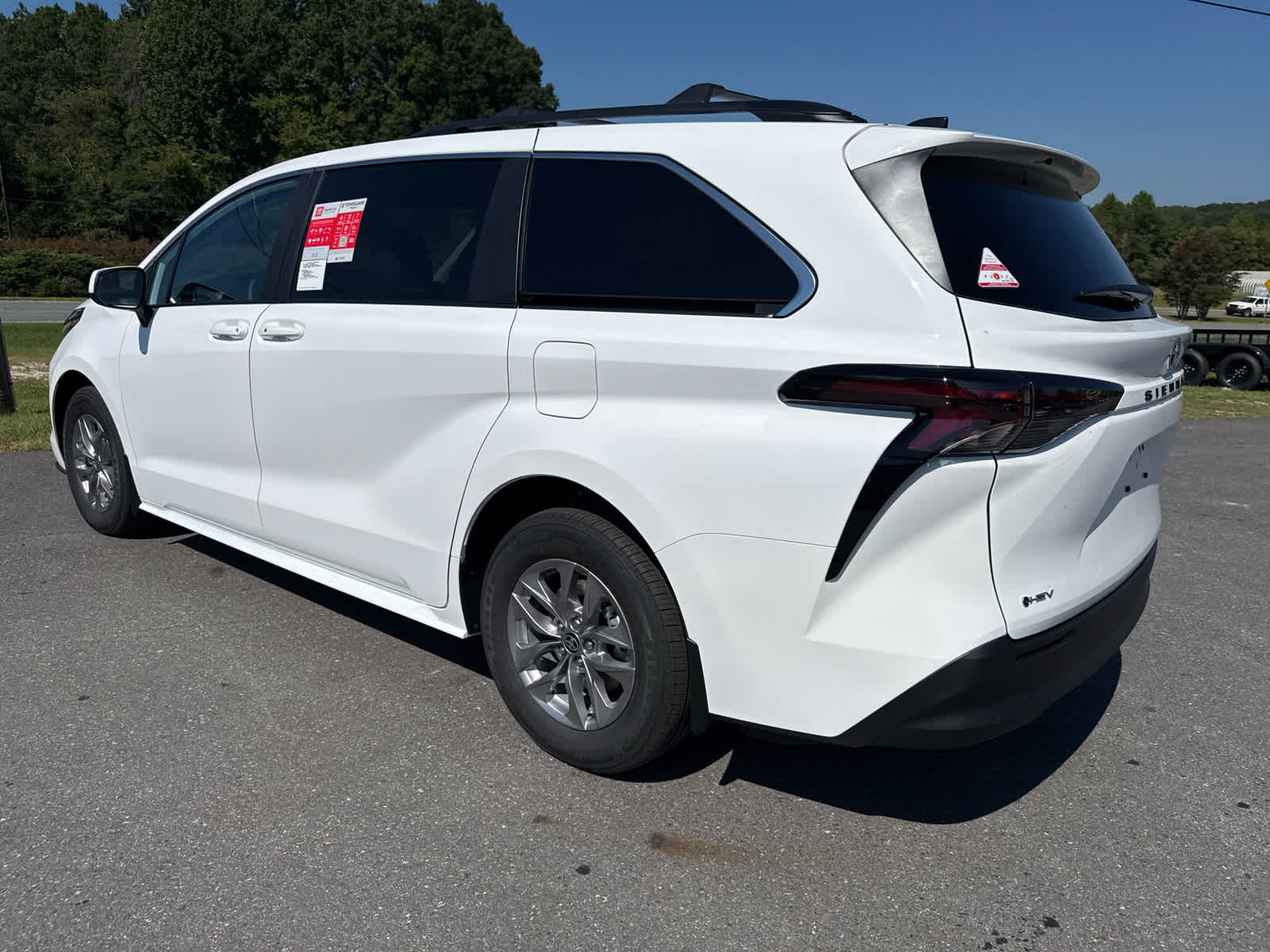 2026 Toyota Sienna LE
