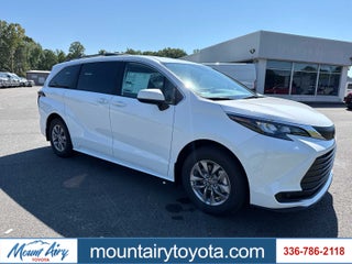 2026 Toyota Sienna LE