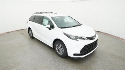2026 Toyota Sienna LE